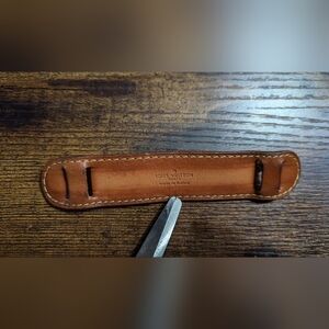 LV STRAP SHOULDER PROTECTOR PAD - PM